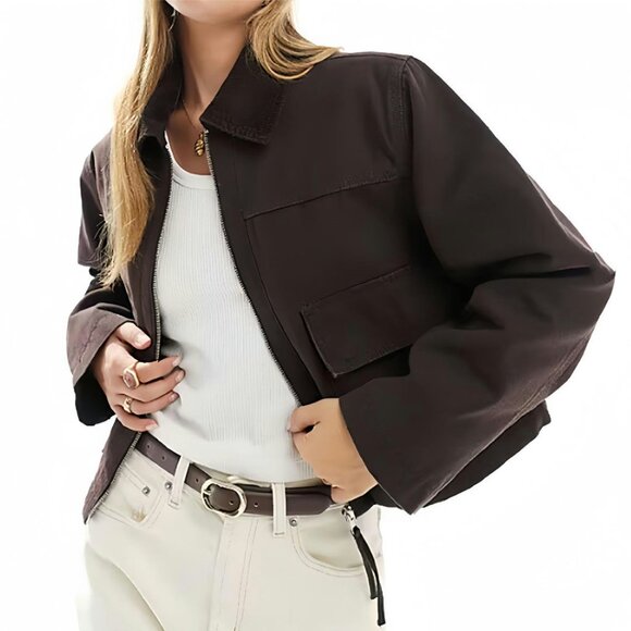 Cropped Utility Jacket with Contrast Collar Zipper Front Pockets